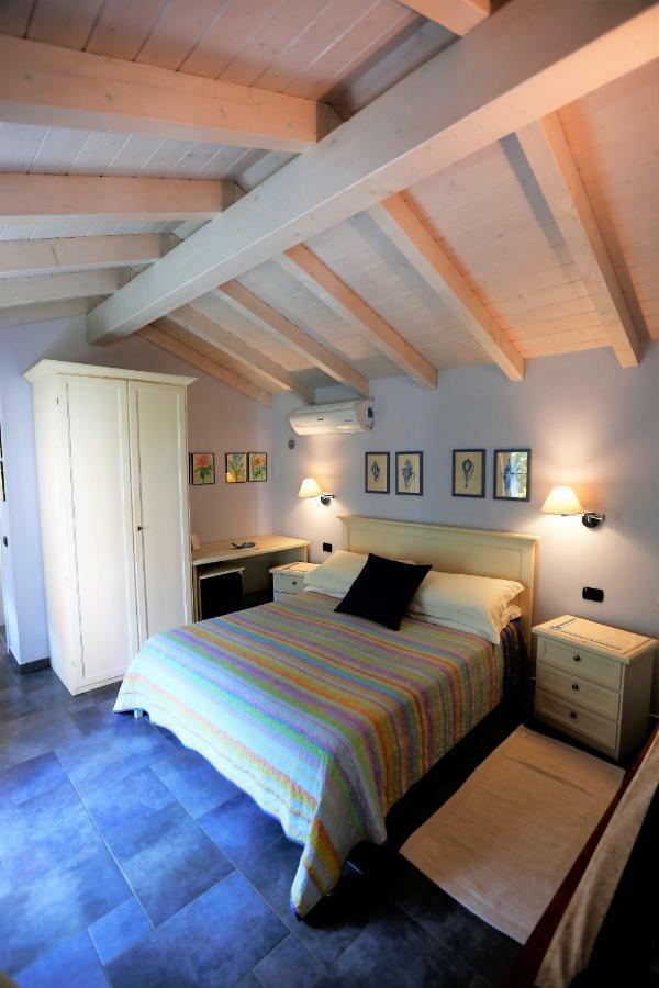 B&B Villa Dei Pini Cannobio Exterior photo